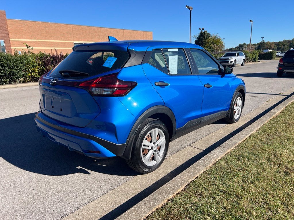 2023 Nissan Kicks S