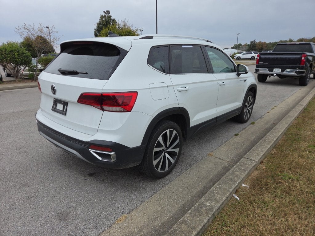 2024 Volkswagen Taos 1.5T SE
