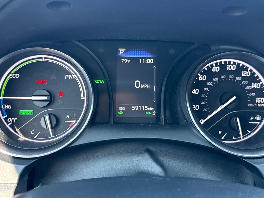 2022 Toyota Camry Hybrid SE