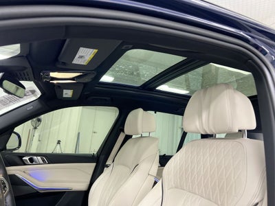 2024 BMW X5 M60i