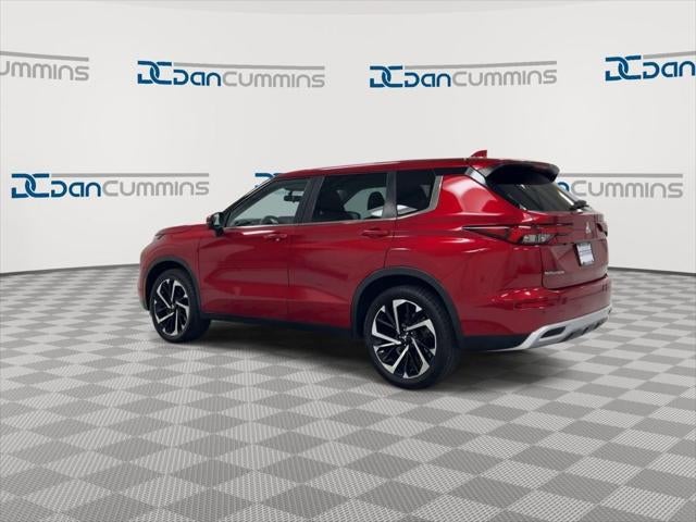 2023 Mitsubishi Outlander SE