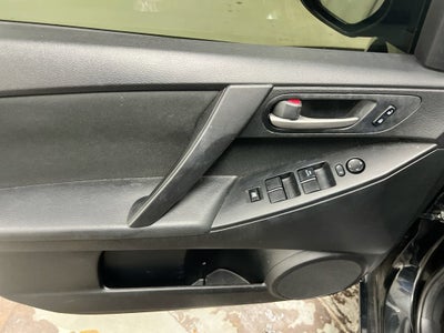 2013 Mazda Mazda3 i Sport
