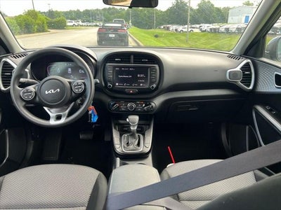 2024 Kia Soul LX