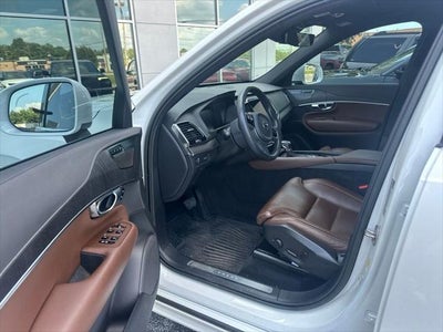 2022 Volvo XC90 T6 Inscription