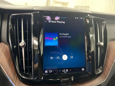 2023 Volvo XC60 B5 Plus Bright Theme