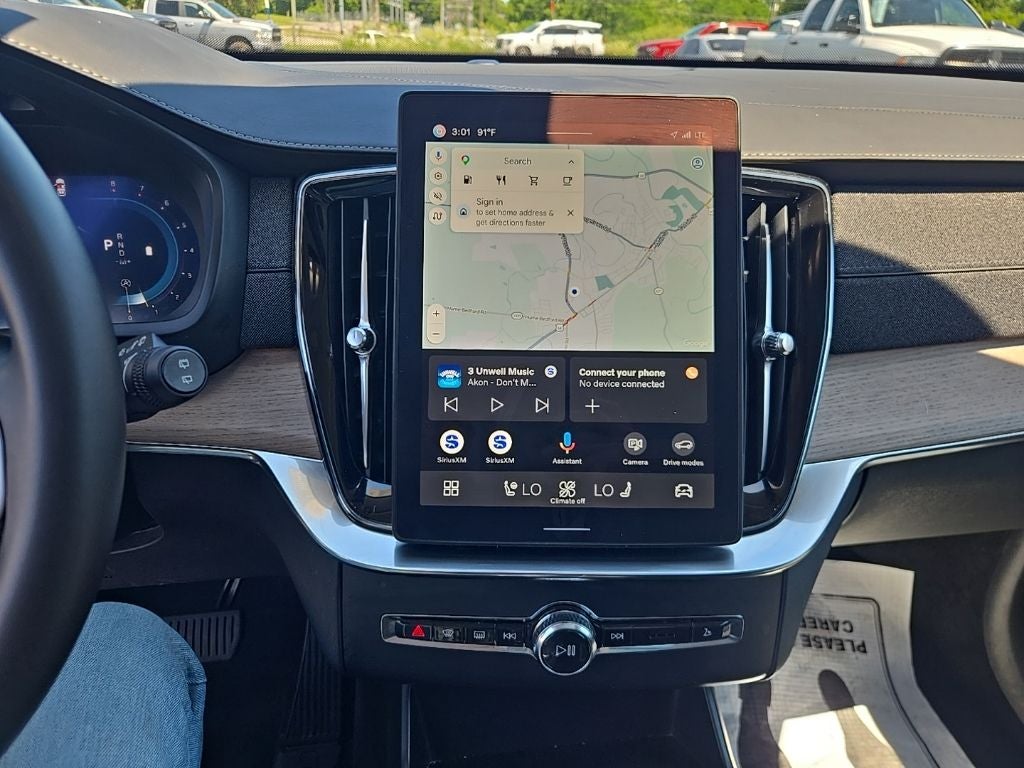 2025 Volvo XC90 B5 Core
