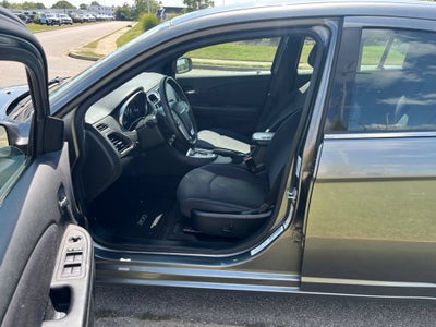 2013 Chrysler 200 Touring