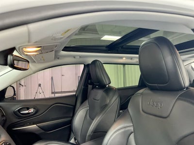 2022 Jeep Cherokee Latitude Lux