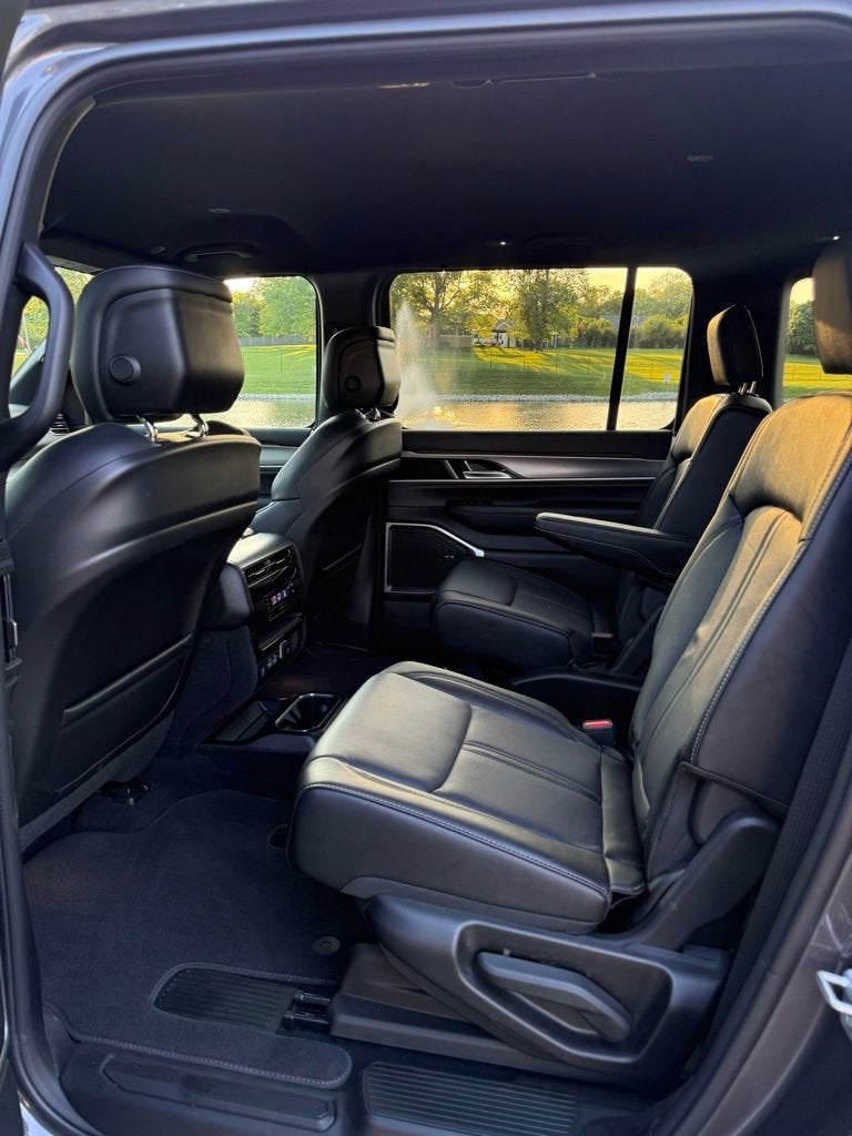 2026 Jeep Grand Wagoneer Limited Altitude