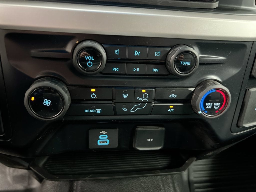 2024 Ford Super Duty F-350 DRW XL