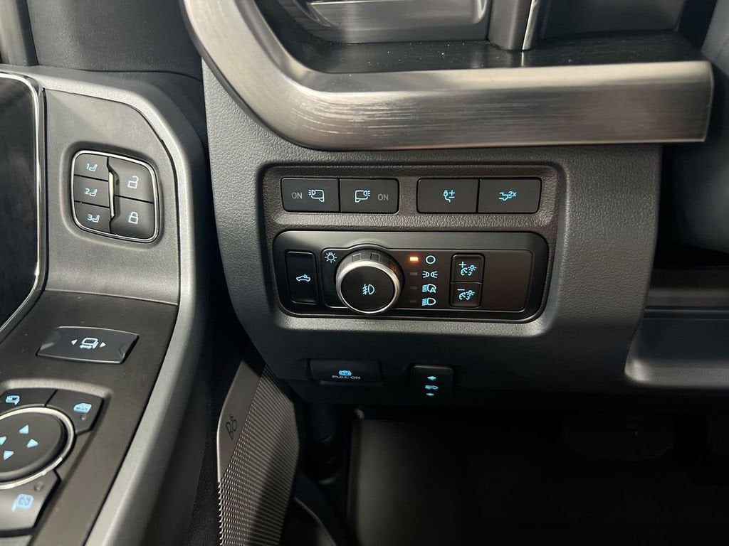 2024 Ford Super Duty F-450 DRW XL