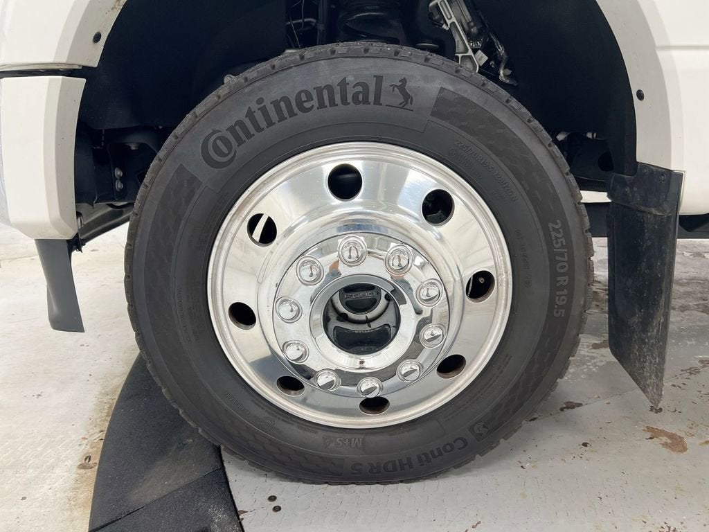 2024 Ford Super Duty F-450 DRW XL