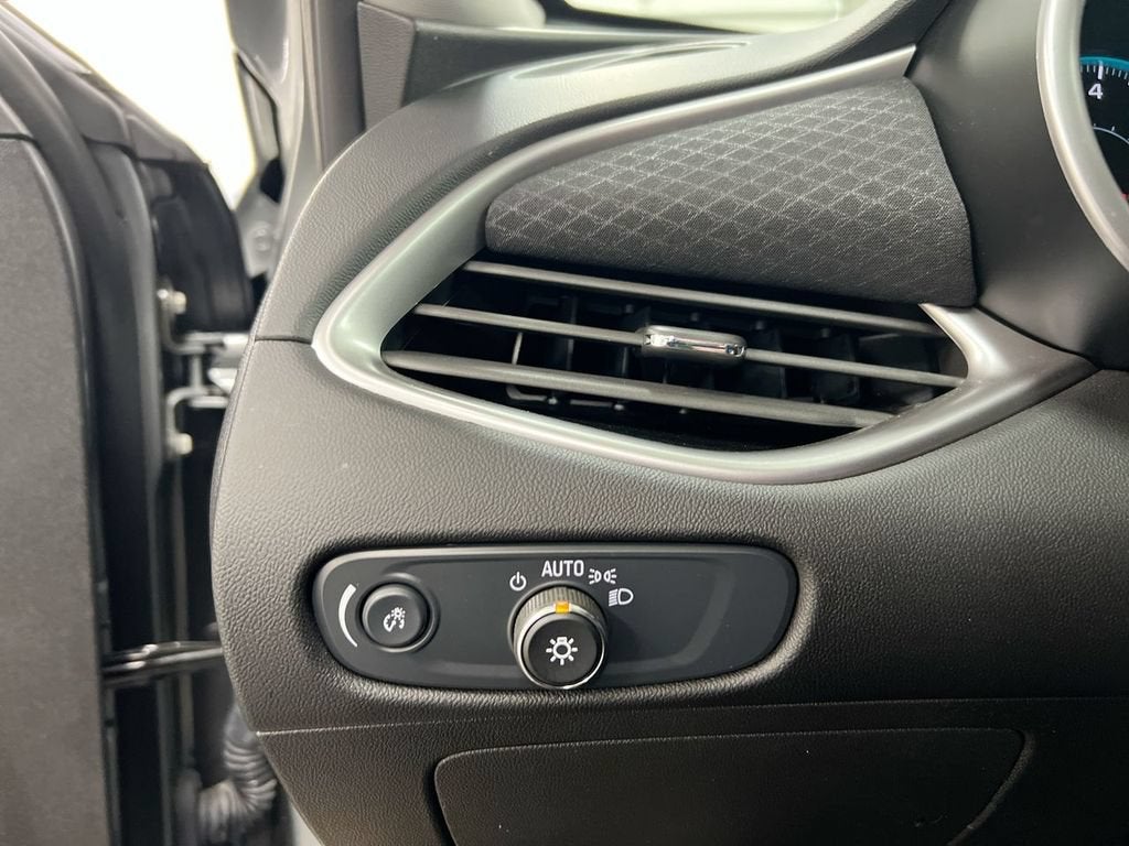 2025 Chevrolet Malibu LS