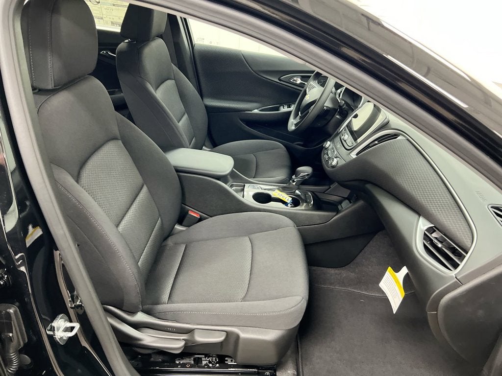 2024 Chevrolet Malibu LS