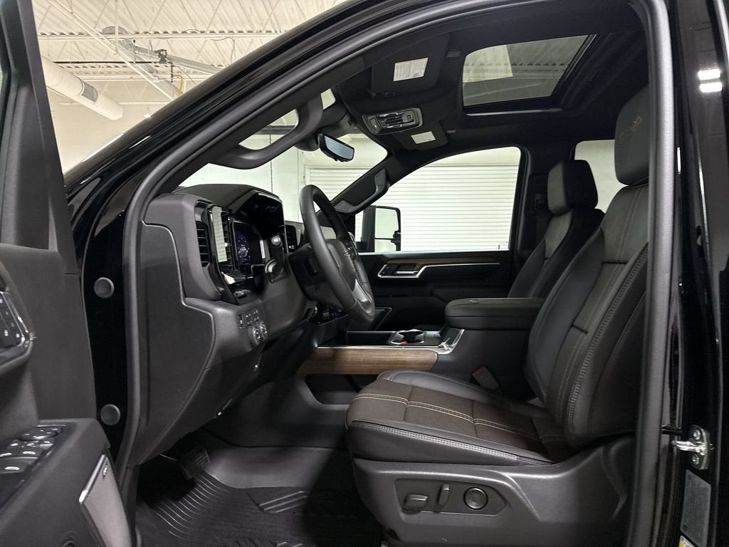 2026 Chevrolet Silverado 3500 HD High Country