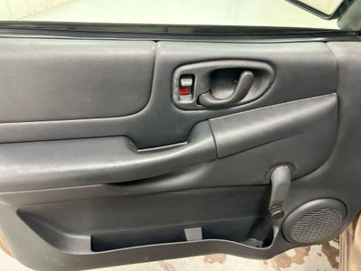 2003 Chevrolet S10 Reg Cab 108" WB