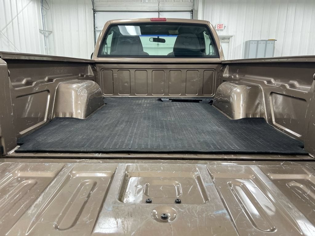2003 Chevrolet S10 Reg Cab 108" WB