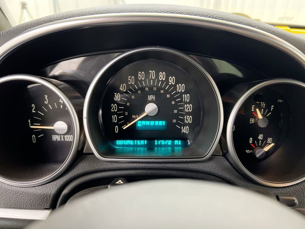 2004 Chevrolet SSR LS