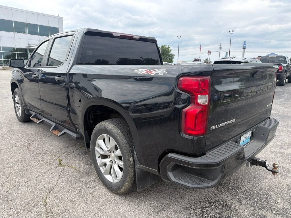 2021 Chevrolet Silverado 1500 Custom