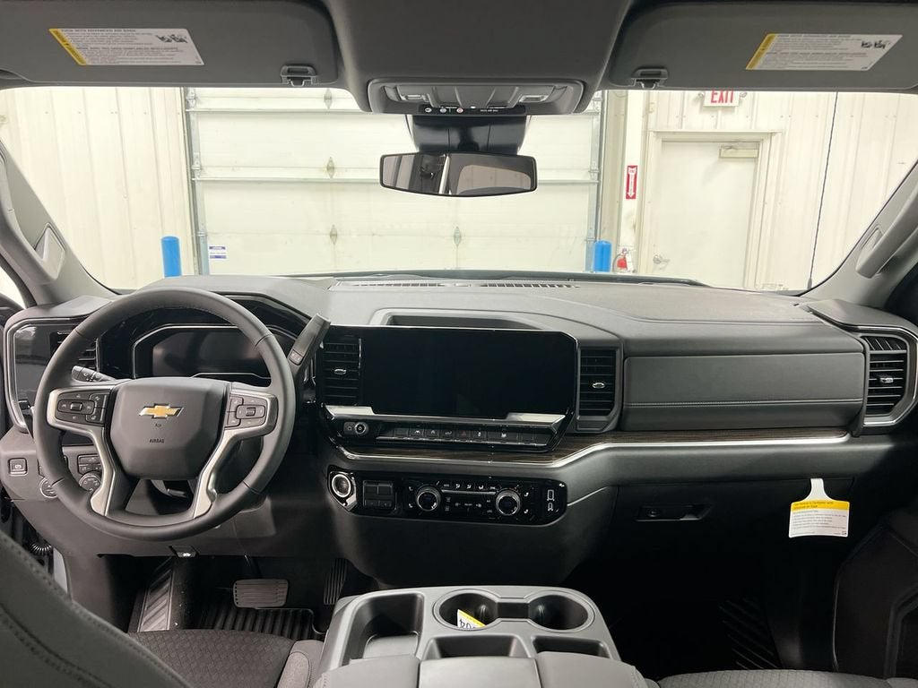 2025 Chevrolet Silverado 1500 LT (2FL)