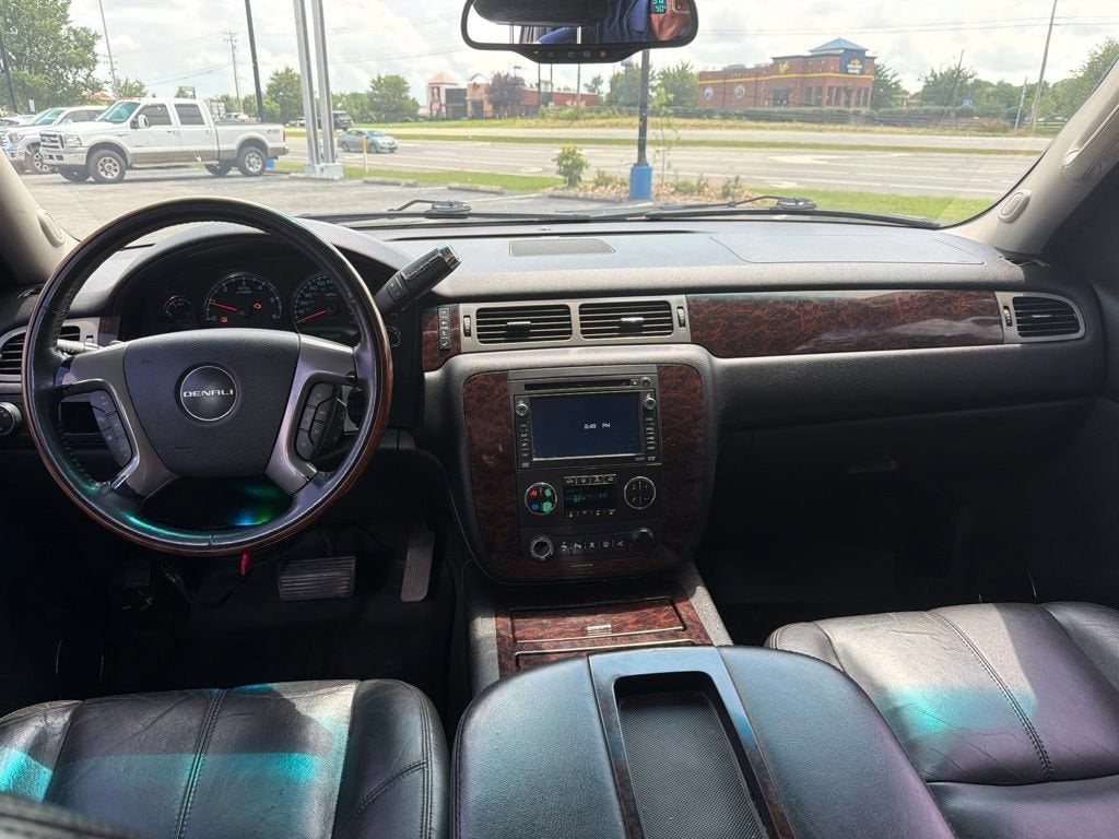 2008 GMC Yukon XL AWD 4dr 1500