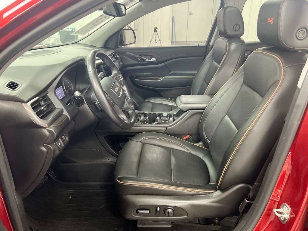 2021 GMC Acadia AT4