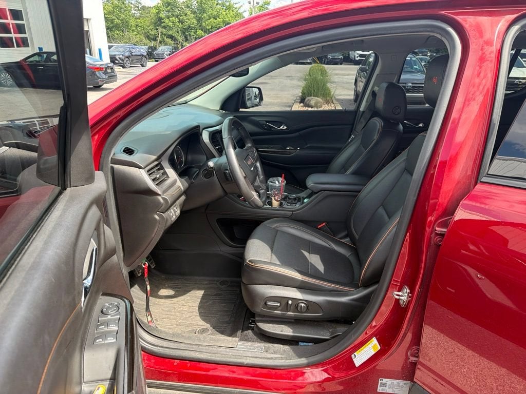 2021 GMC Acadia AT4