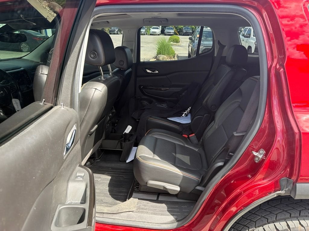 2021 GMC Acadia AT4