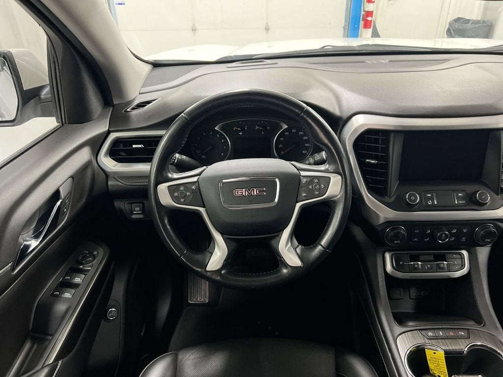2021 GMC Acadia SLT