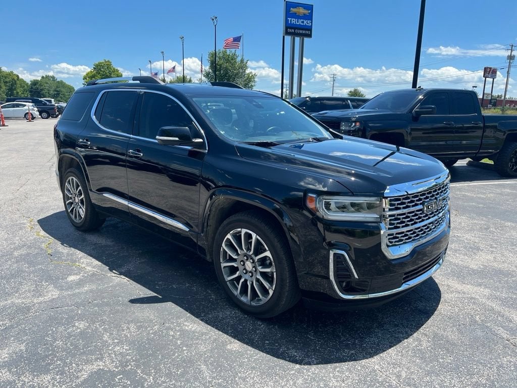 2023 GMC Acadia Denali