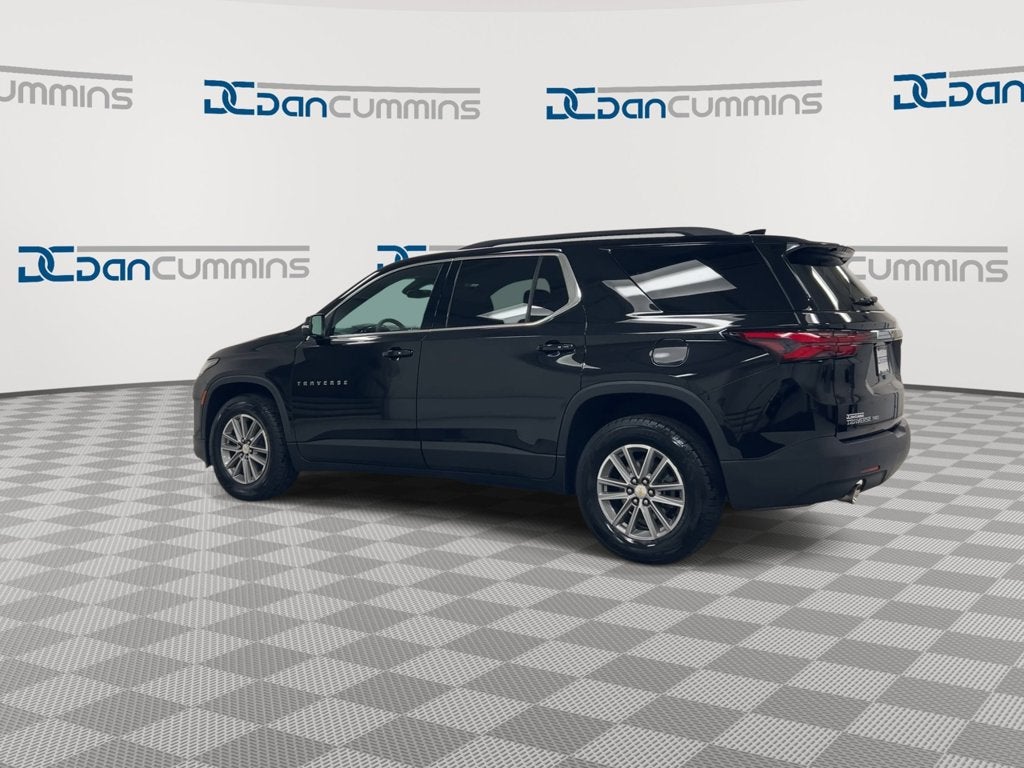 2022 Chevrolet Traverse LT Leather