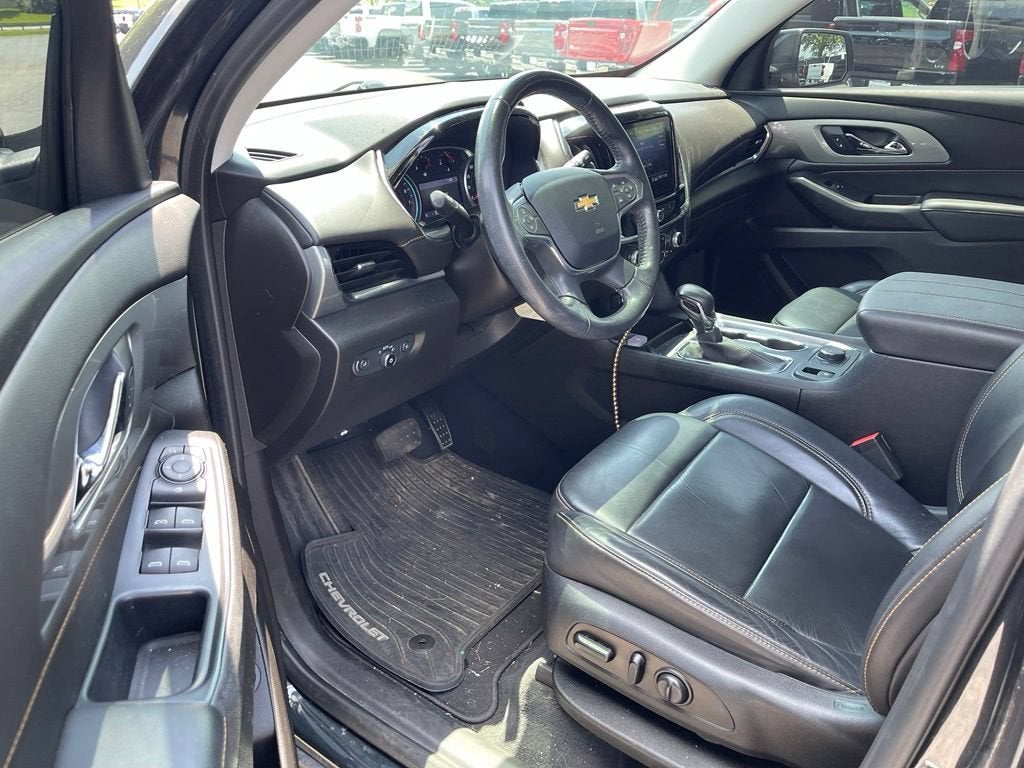 2021 Chevrolet Traverse LT Leather