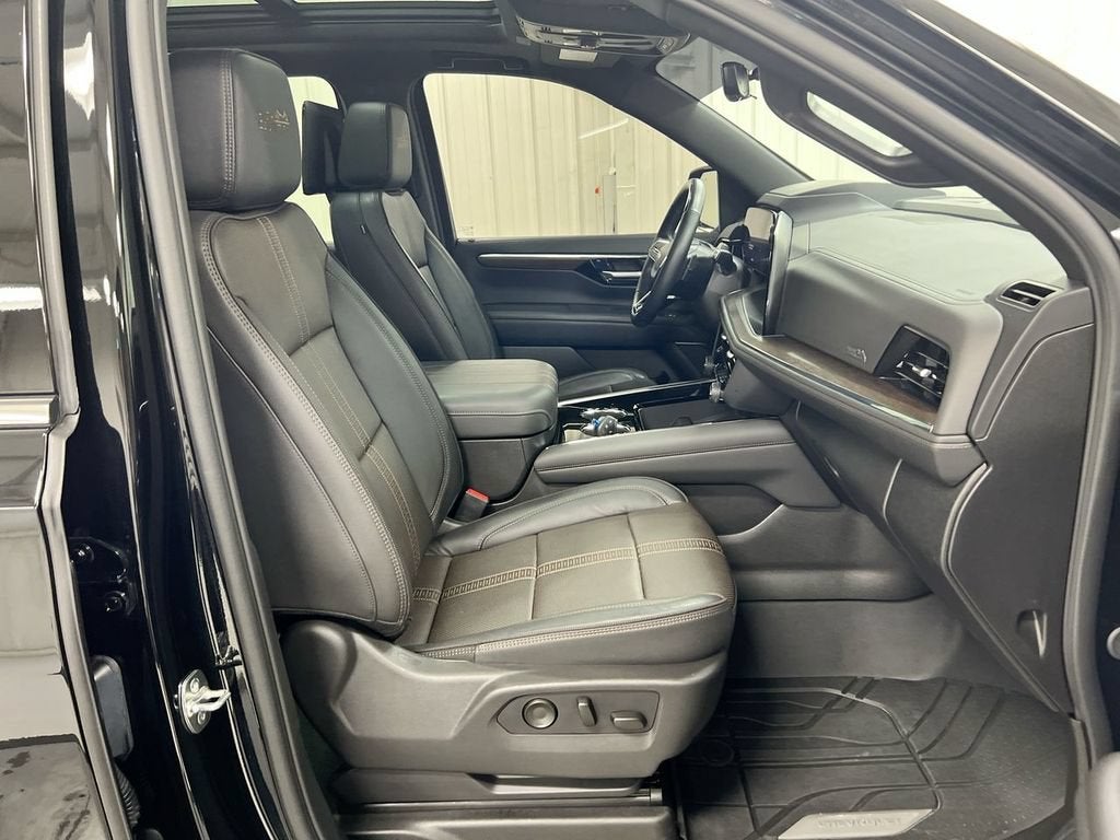 2025 Chevrolet Suburban High Country