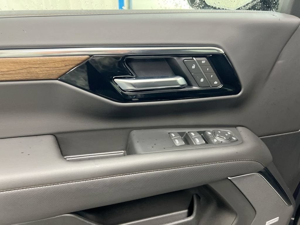 2025 Chevrolet Suburban High Country