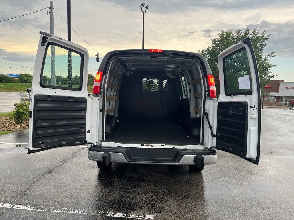 2025 GMC Savana Cargo Work Van
