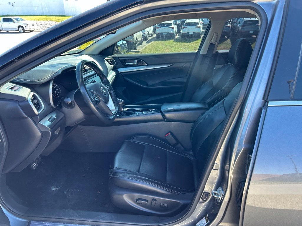 2021 Nissan Maxima SV