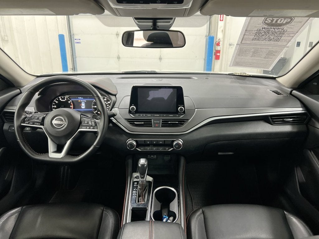 2025 Nissan Altima SR
