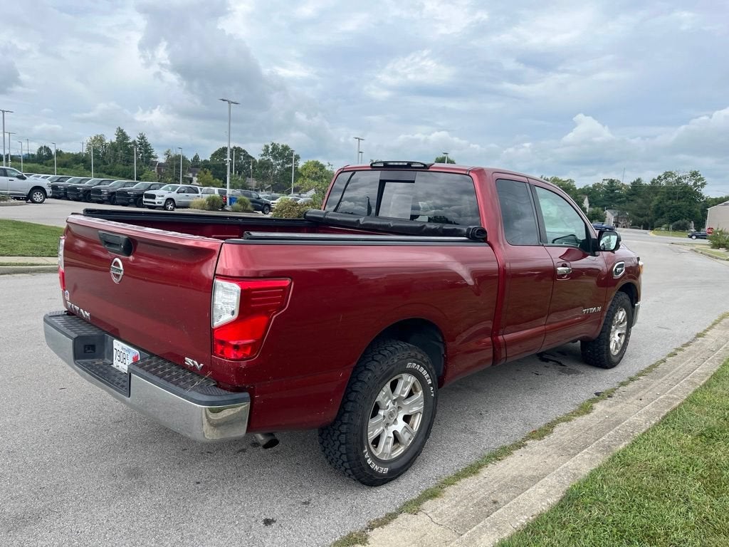 2017 Nissan Titan SV