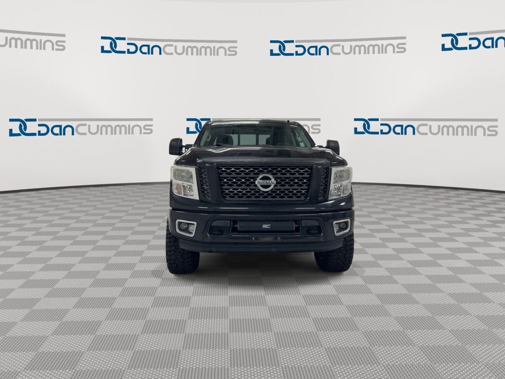 2017 Nissan Titan SV