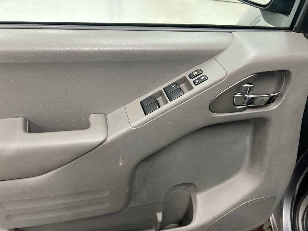 2016 Nissan Frontier SL