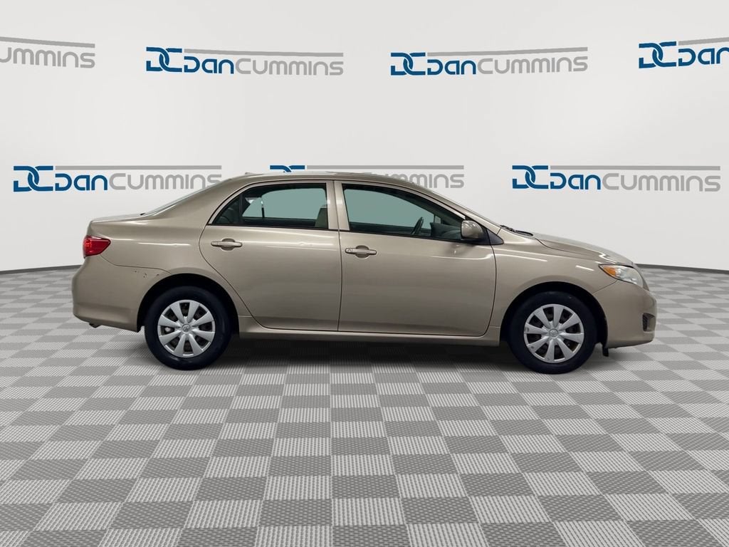2009 Toyota Corolla 4dr Sdn Man (Natl)