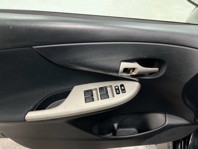 2010 Toyota Corolla 4dr Sdn Man (Natl)