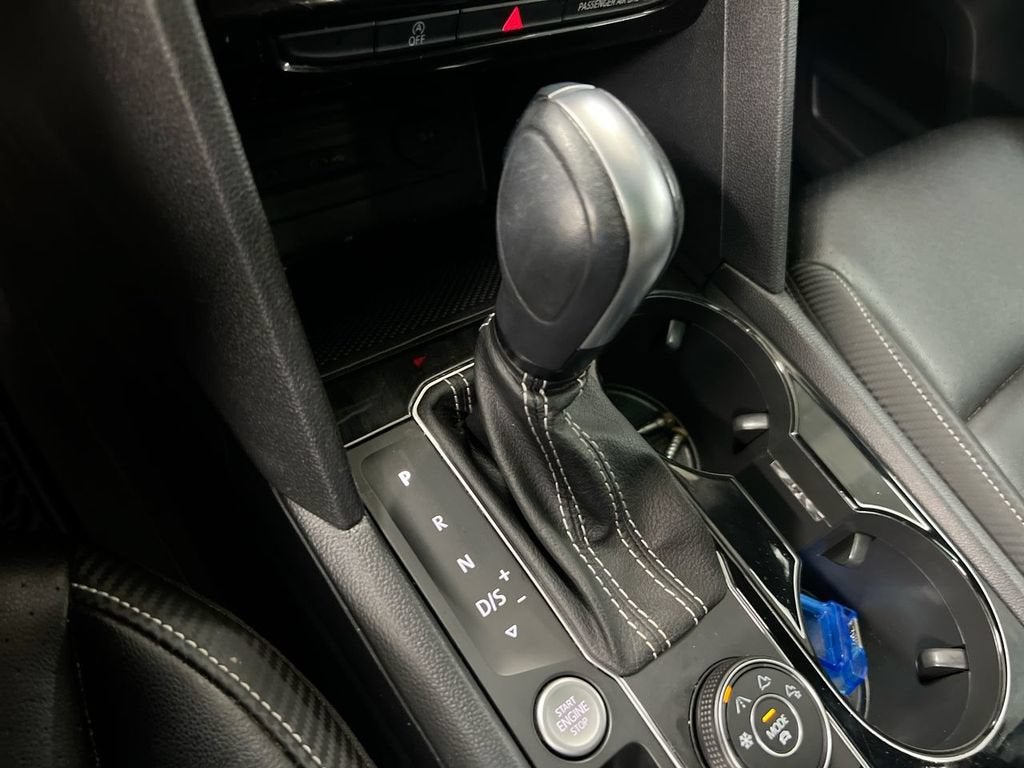 2022 Volkswagen Atlas Cross Sport 2.0T SEL R-Line