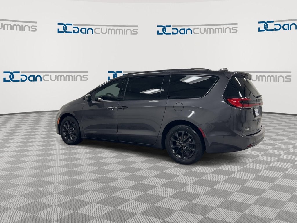 2021 Chrysler Pacifica Touring L