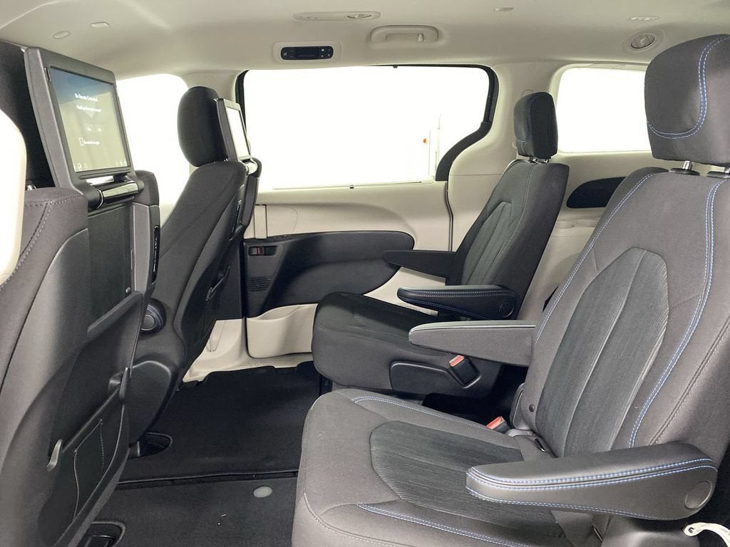 2021 Chrysler Pacifica Touring