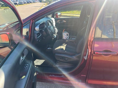 2020 Chrysler Pacifica Touring