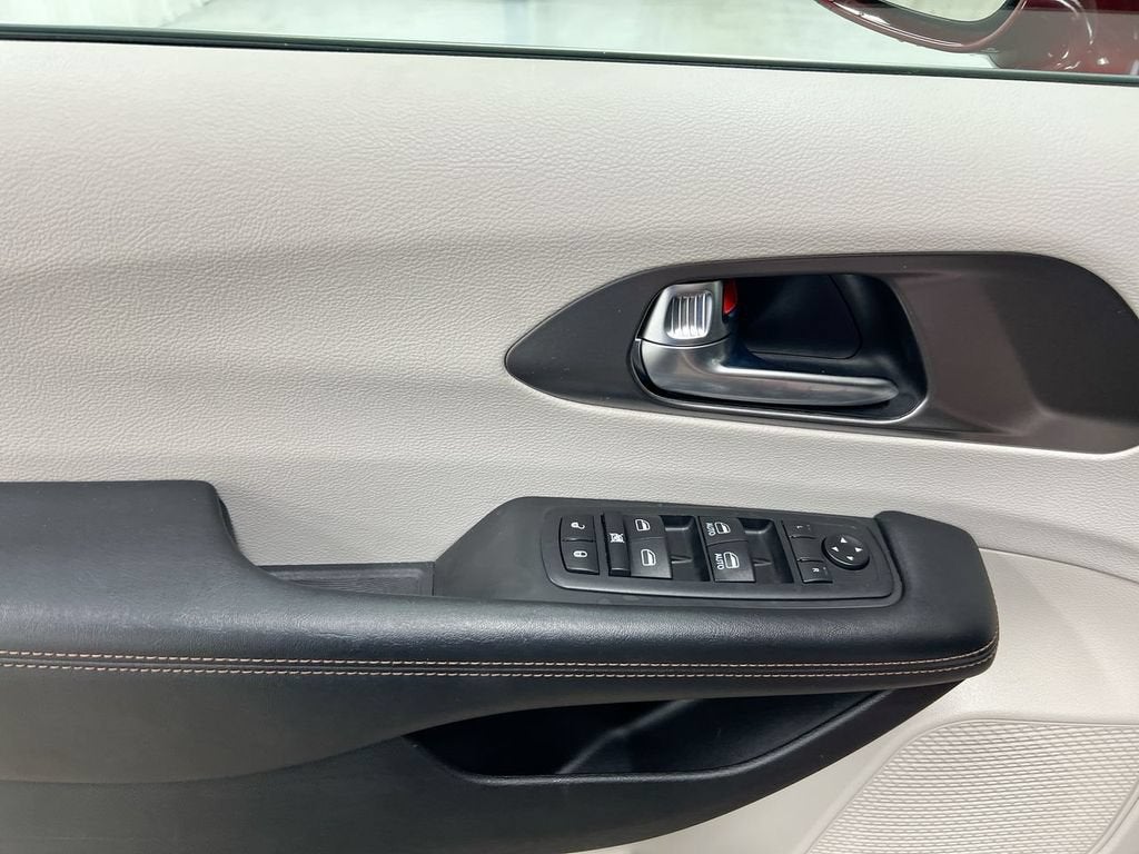 2020 Chrysler Pacifica Touring