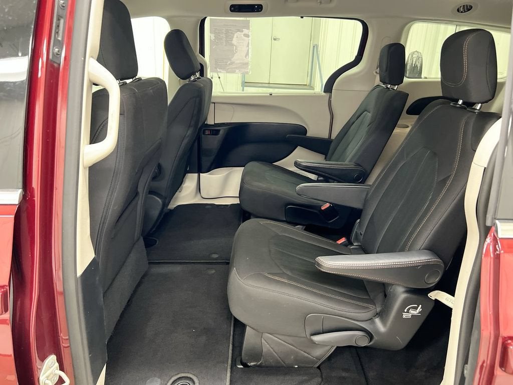 2020 Chrysler Pacifica Touring