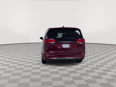 2020 Chrysler Pacifica Touring