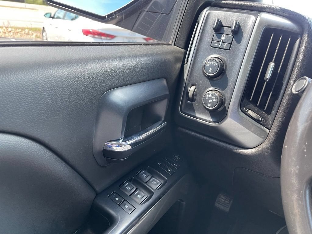 2019 Chevrolet Silverado LD LT
